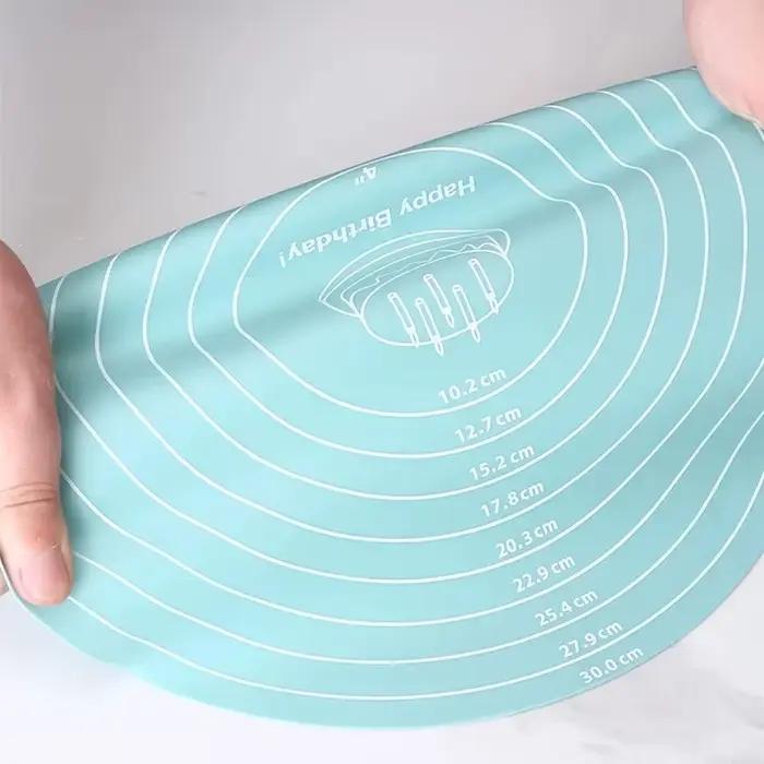 Plateau tournant pour gâteaux