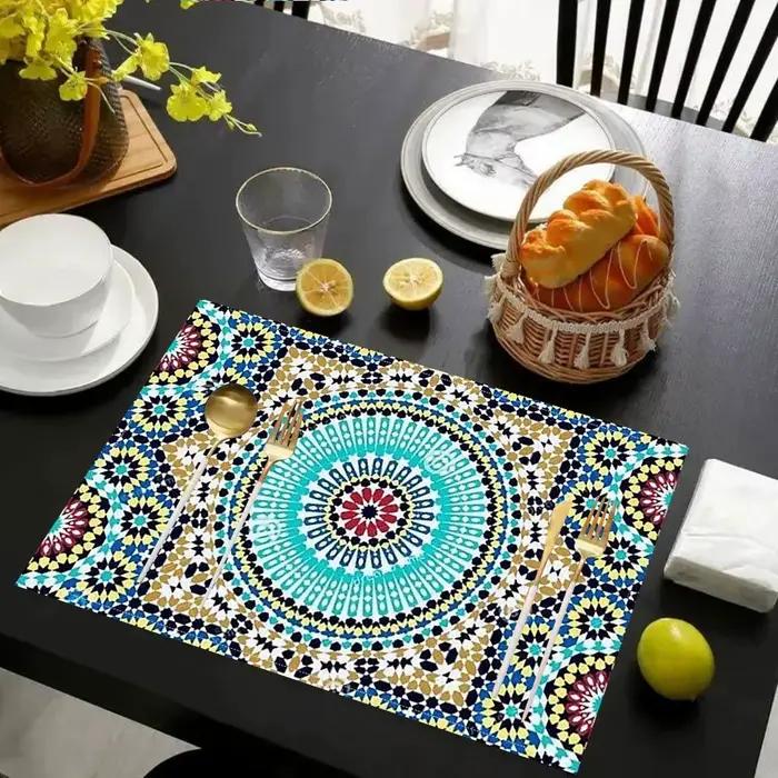2/4 sets de dessous-de-plat avec un design marocain