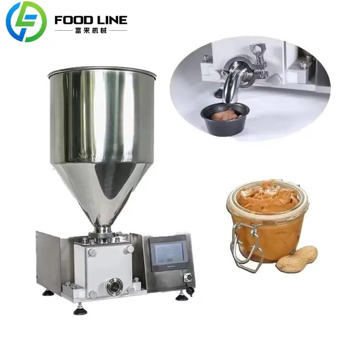 Machine de remplissage de liquide commerciale pour bouteilles, pots et conteneurs dans la production de boissons alimentaires