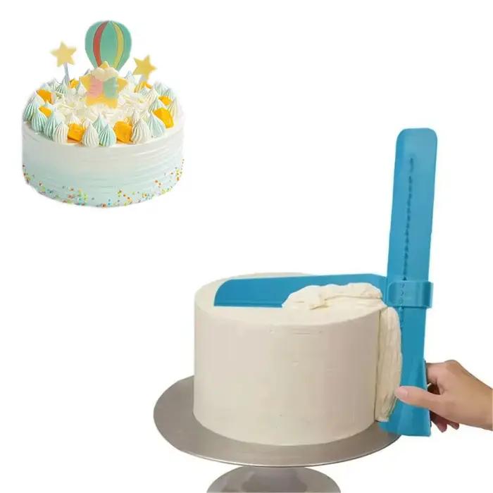 Grattoir à gâteau bleu pour fondants lisses et surfaces uniformes outil de chef de cuisine pour amateurs et professionnels occasions spéciales pâtisserie gâteau fondant texture impeccable chef d'oeuvre