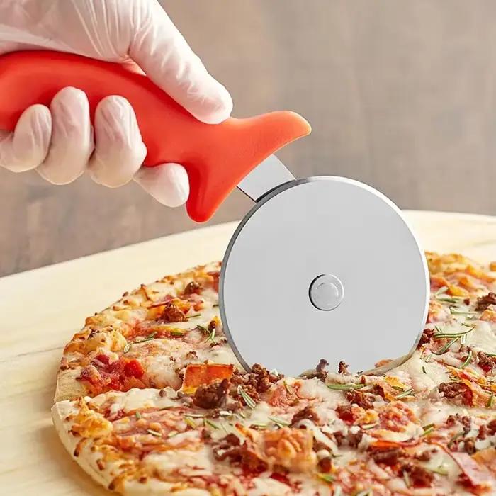 Nouveau Coupe-Pizza accessoires de cuisine en acier inoxydable coupe-rouleau à pâtisserie couteau à Pizza biscuit gâteau rouleau roue ciseaux coupe