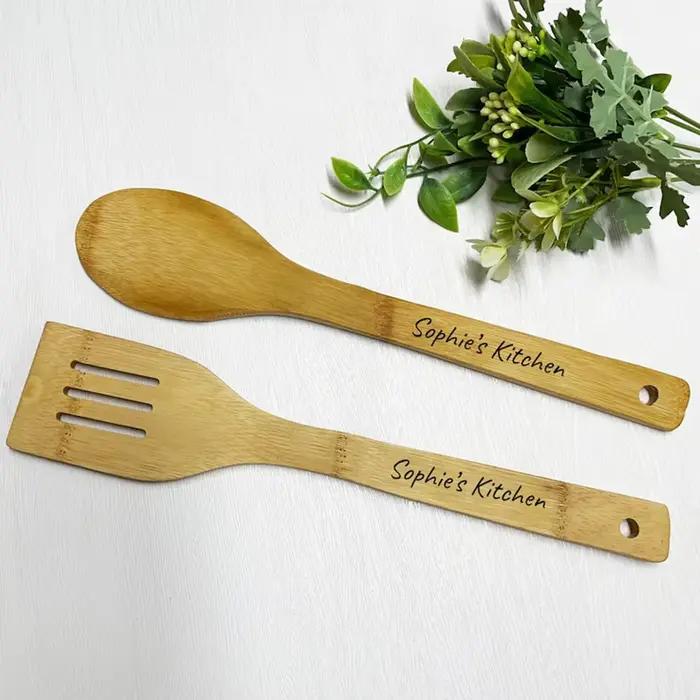 Cuillère et spatule en bois personnalisés