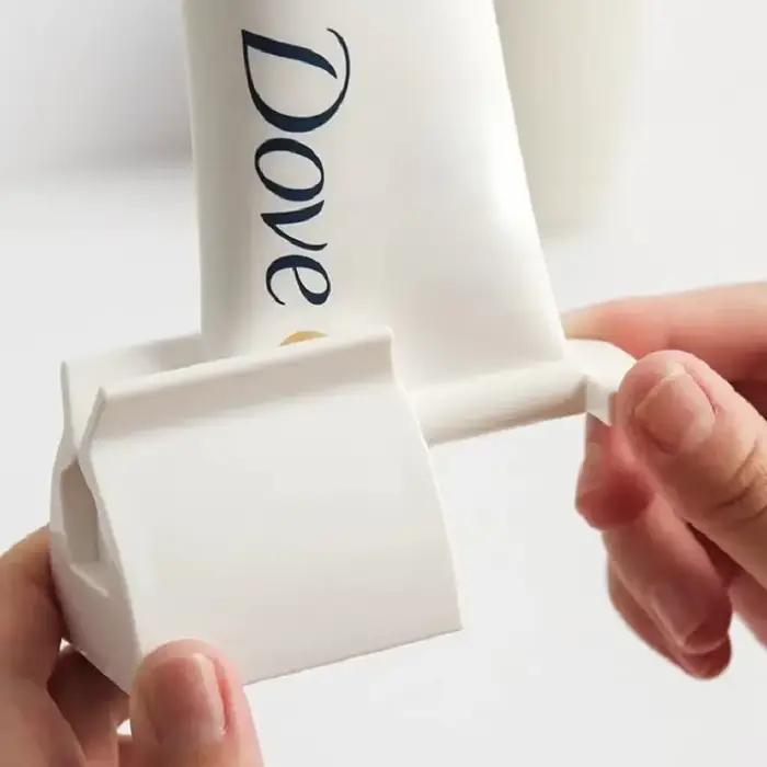 Presse-dentifrice roulant – Un moyen facile et hygiénique pour distribuer la dentifrice!