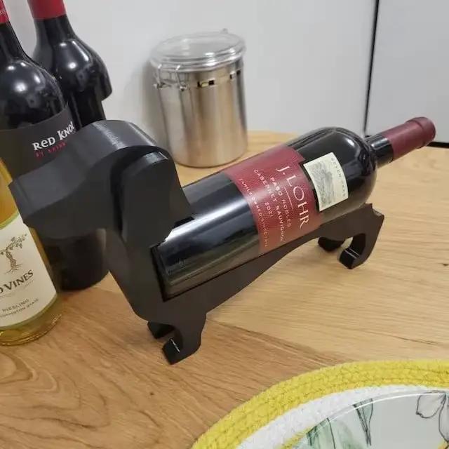 Adorable porte-bouteille de vin teckel – Pièce décorative parfaite pour les amateurs de vin