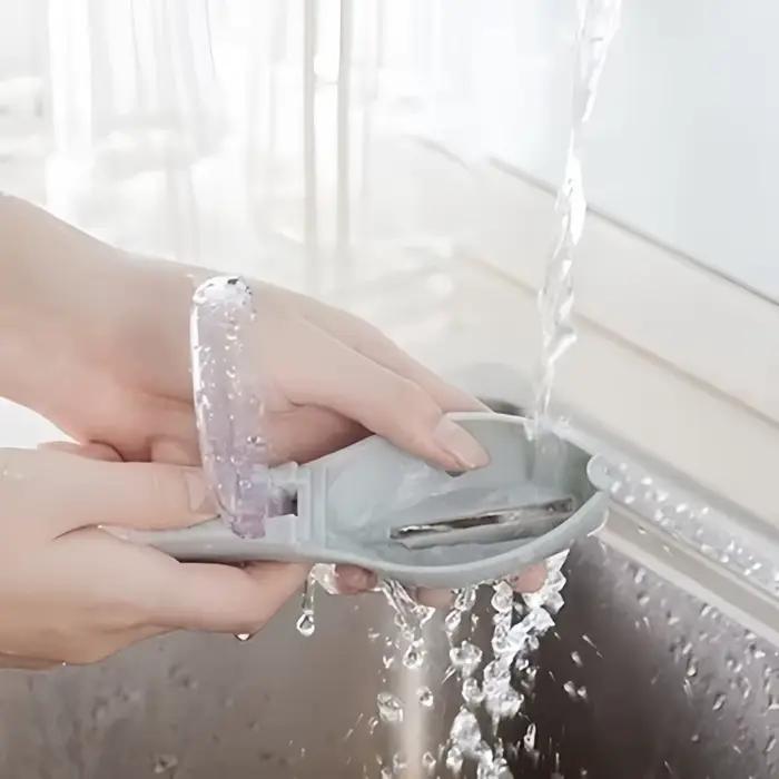 Écailleur de poisson rapide en plastique avec couvercle