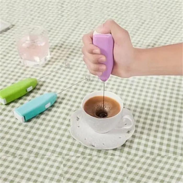 Mini Mousseur à Lait et Batteur à Œufs Électrique Multifonctionnel Idéal Pour Cappuccino, Milk-Shakes et Autres Préparations Culinaires Occasions Spéciales