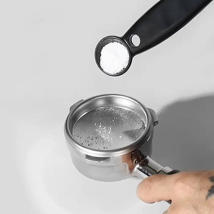 Outil de nettoyage pour barista