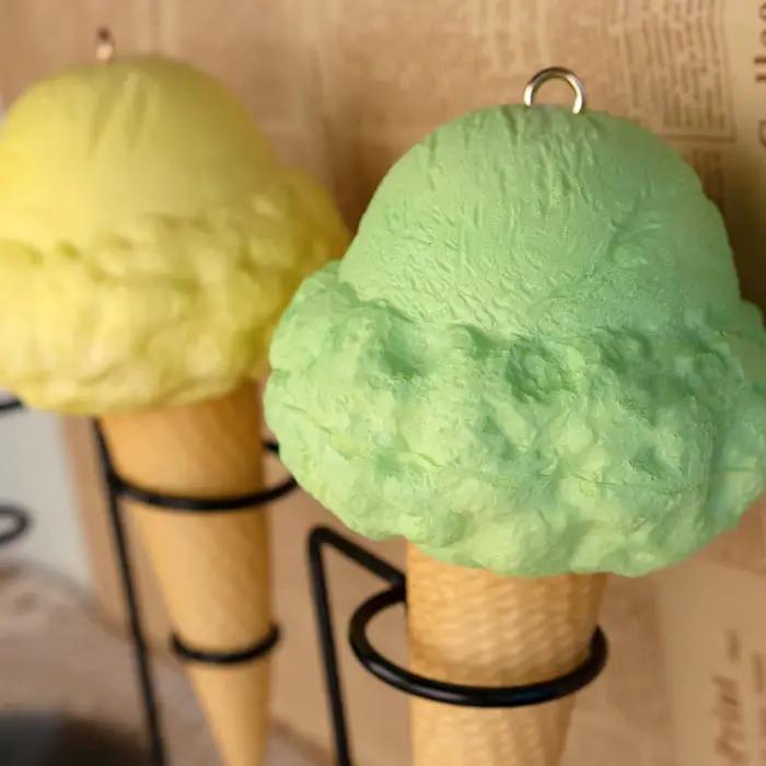 Modèle de crème glacée avec processus de rebond lent