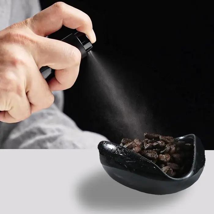 Kit tasse doseuse de grains de café et flacon pulvérisateur – Plateau en céramique