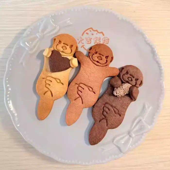 Dessin animé mignon chat emporte-pièce 3D animaux biscuits Fondant moule gâteau décoration loutre de mer cuisine bricolage moules de cuisson