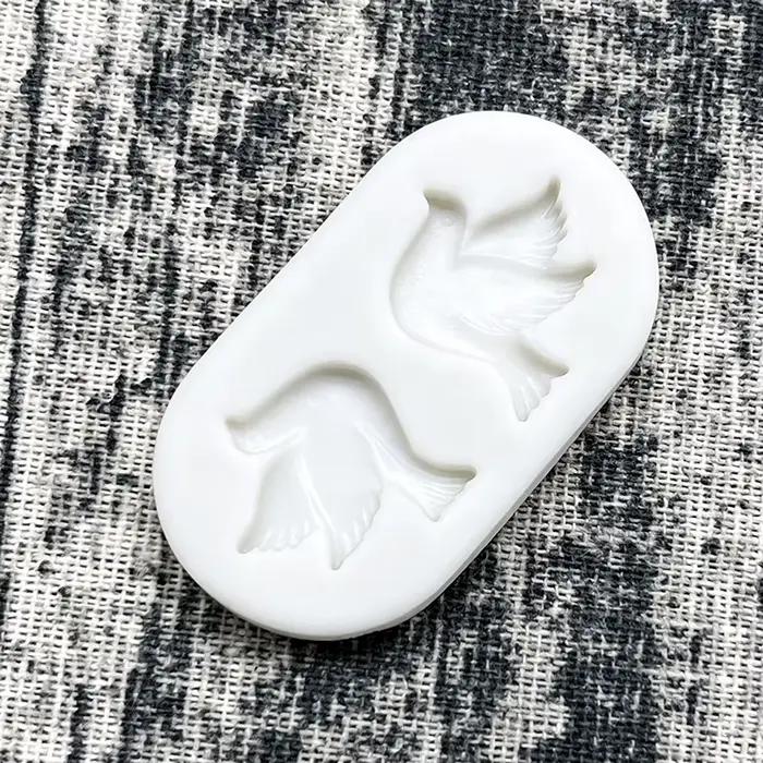 Moule à colombes en silicone respectueux de l'environnement pour pâtissiers professionnels et amateurs, idéal pour fondants, chocolat et sugarcraft, occasions spéciales