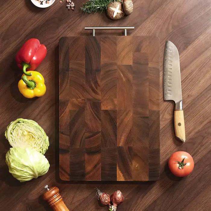 Planche à découper en bois de noyer
