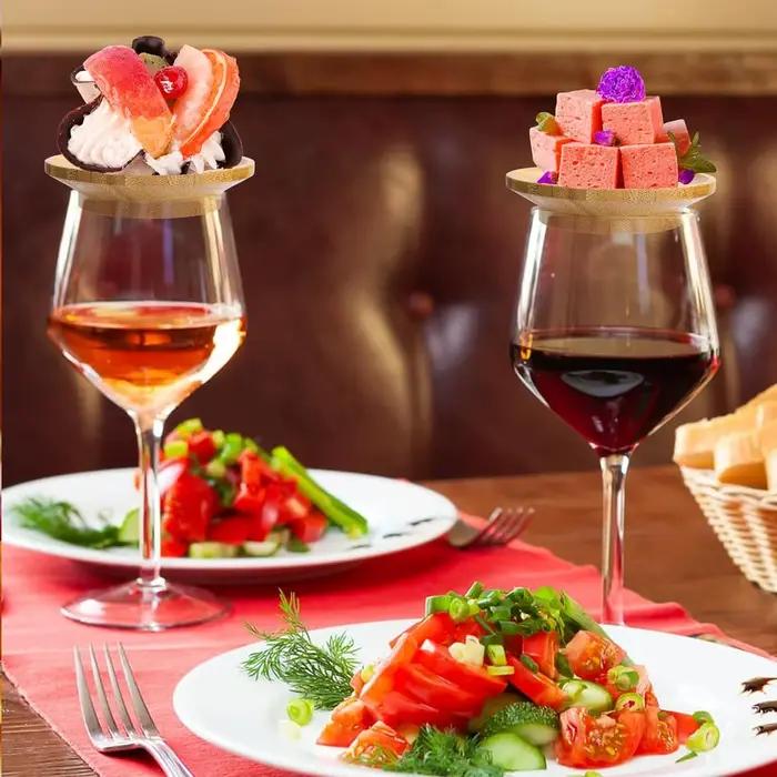 Toppers en bambou pour verres à vin et charcuterie élégants pour apéritifs et soirées festives