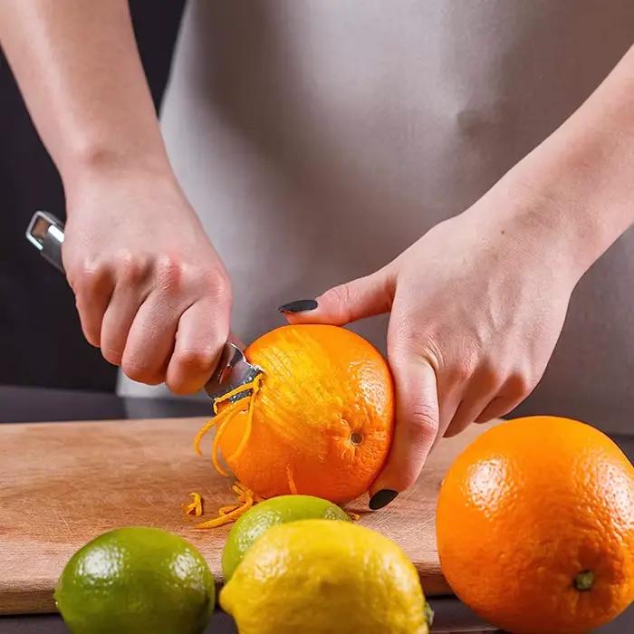 Râpe à citron en acier inoxydable avec couteau à canal et boucle de confrontation