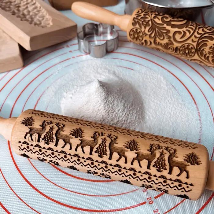 Rouleau à pâtisserie en bois pour Noël