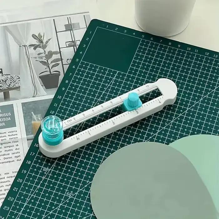 Multifonctionnel 360 ° Machine de découpe circulaire rotative portative avec bouton réglable, fournitures de bureau et scolaires, outils de bricolage faits à la main