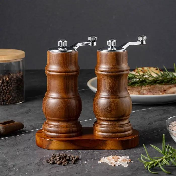 1 pièce - Moulin à poivre manuel en bois massif avec mouvement à manivelle, noyau en céramique de bois de séquoia, bouteille à assaisonnement ergonomique, moulin à poivre en bois