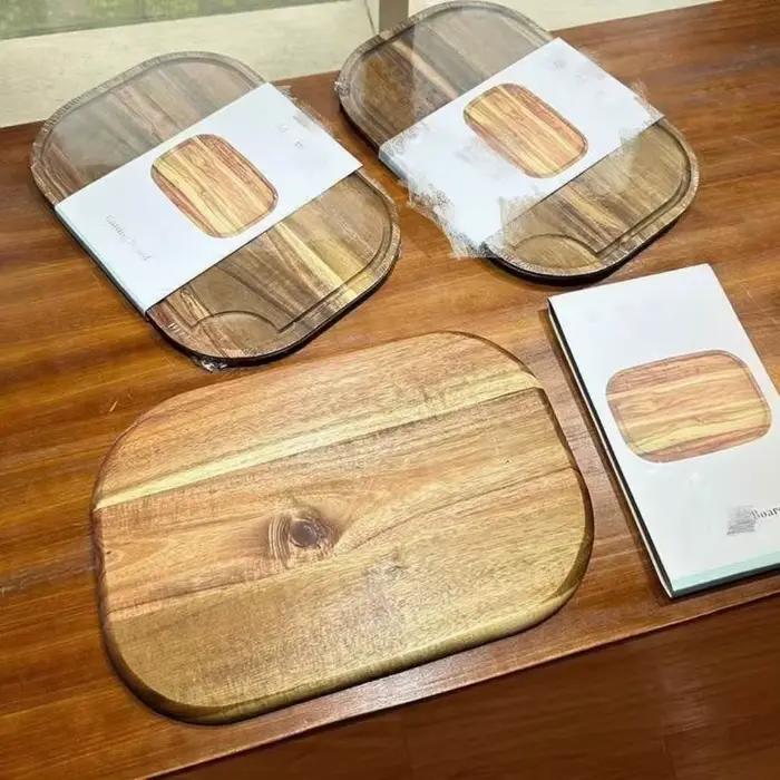 Planche à découper rectangulaire en bois massif de marque italienne