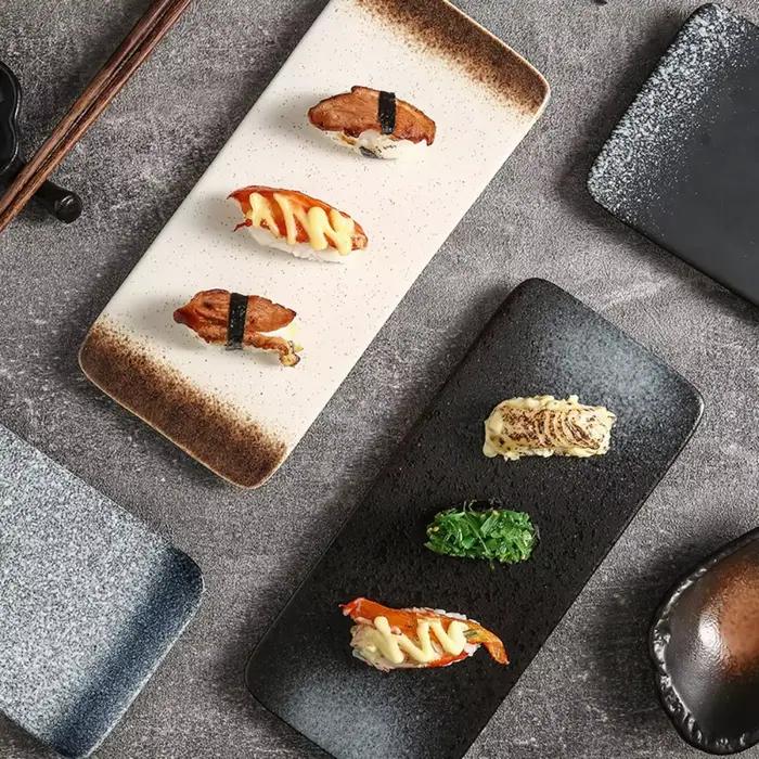 Assiette à Sushi en céramique de Style japonais, accessoires de cuisine, assiettes à dîner exquises à la mode, assiettes plates rectangulaires élégantes pour la maison