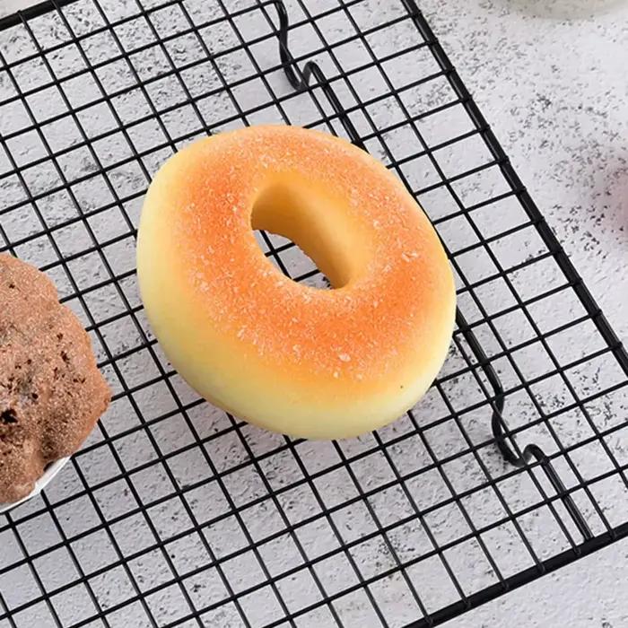 Support de refroidissement en acier au carbone pour gâteaux, biscuits, muffins et tartes - Design moderne et minimaliste - Polyvalent et facile à entretenir