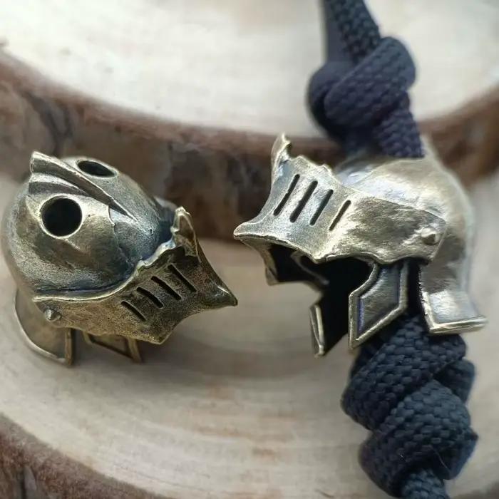 Casque de chevalier, couteau en laiton, perle d'extérieur, bricolage, accessoires paracorde, lanière tissée, pendentif, bijoux Punk, Bracelets de survie, breloques