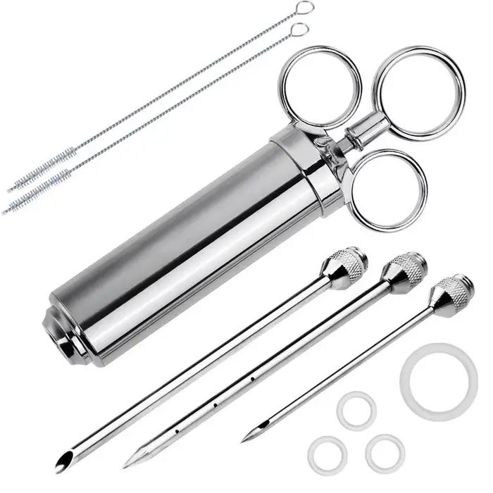 Kit d'injection de viande en acier inoxydable moderne pour ajout de saveurs et marinades en cuisine pour occasions spéciales et cadeaux gastronomiques