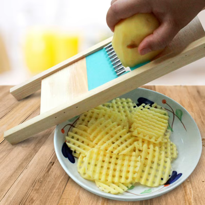 Grille à frites en acier inoxydable, grille de pommes de terre en acier, cuisine en bois, déchiqueta