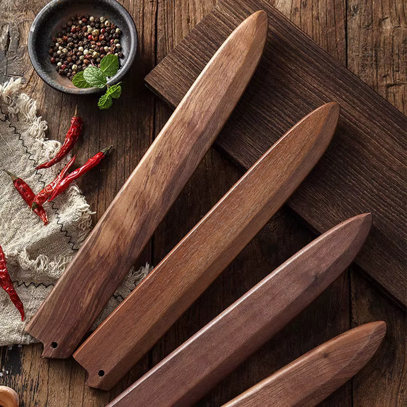 Gaine de couteau en bois