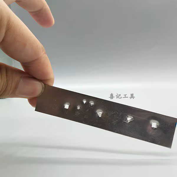 Outil à découper creux avec ouvertures de 1, 2, 3, 4 mm