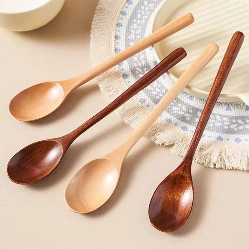 Ustensile de cuisine, outils cuillère en bois