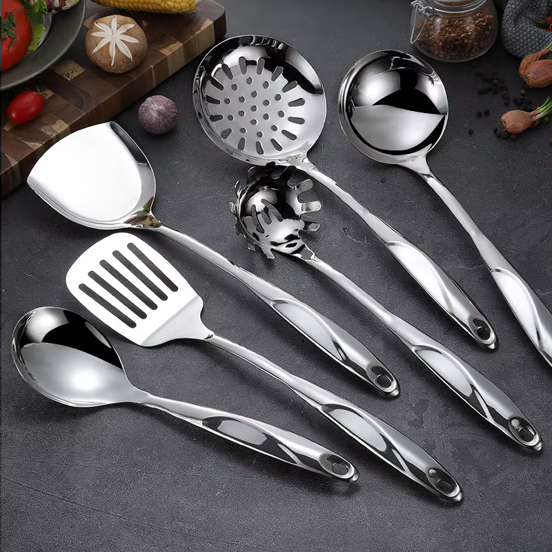 Ensemble d'outils de cuisine en acier inoxydable