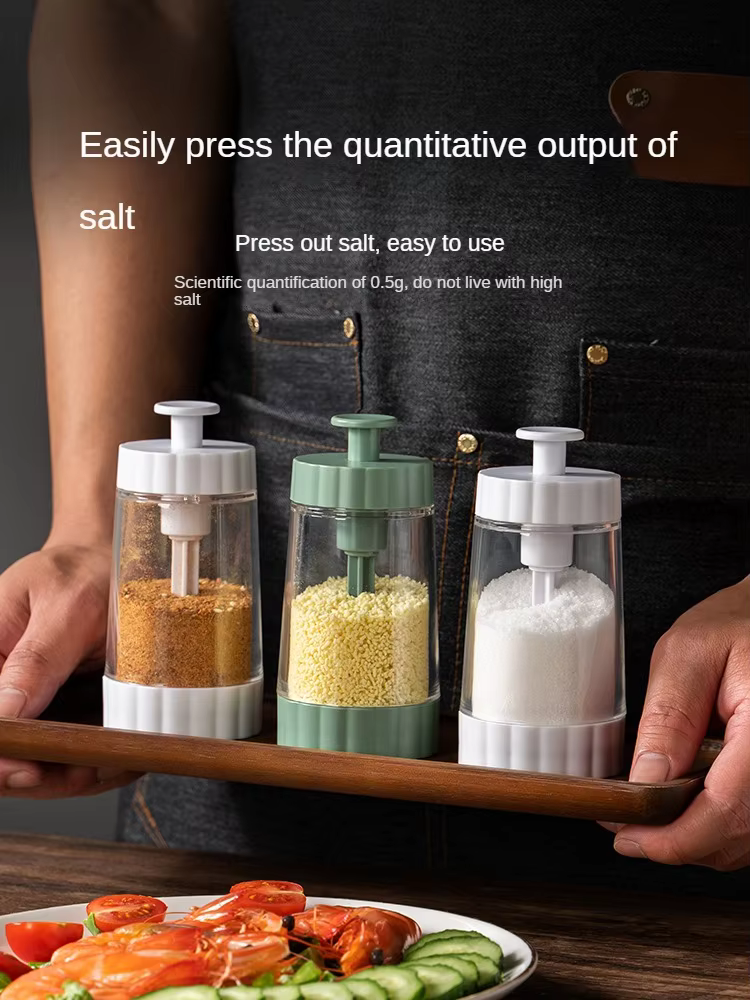 Bocaux à épices en plastique transparent