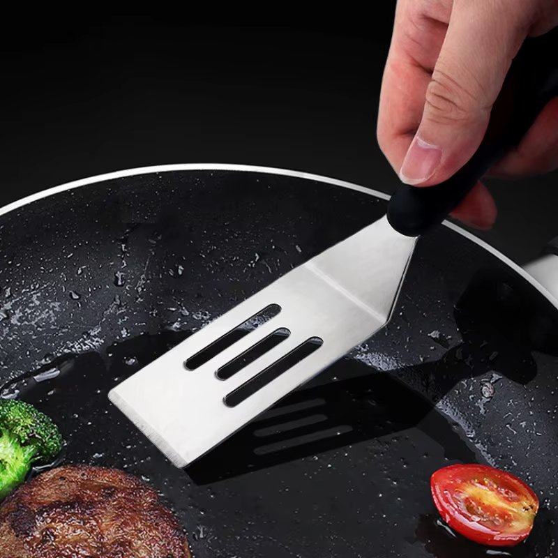 Petite spatule en acier inoxydable pour la cuisine