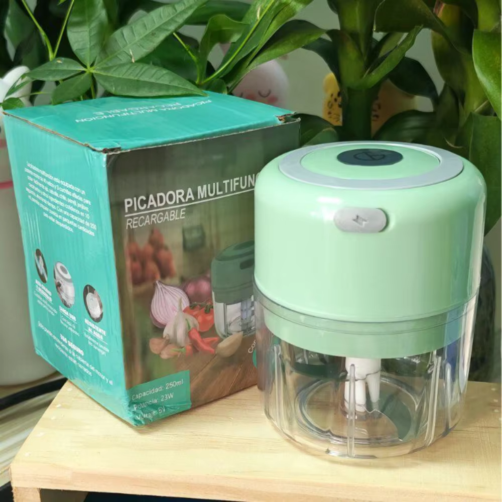 Mini hachoir électrique rechargeable