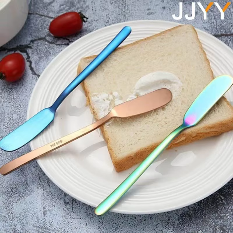 Couteau à beurre coupe-fromage avec trou