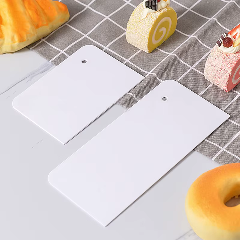 Ensemble de grattoirs à gâteaux en plastique