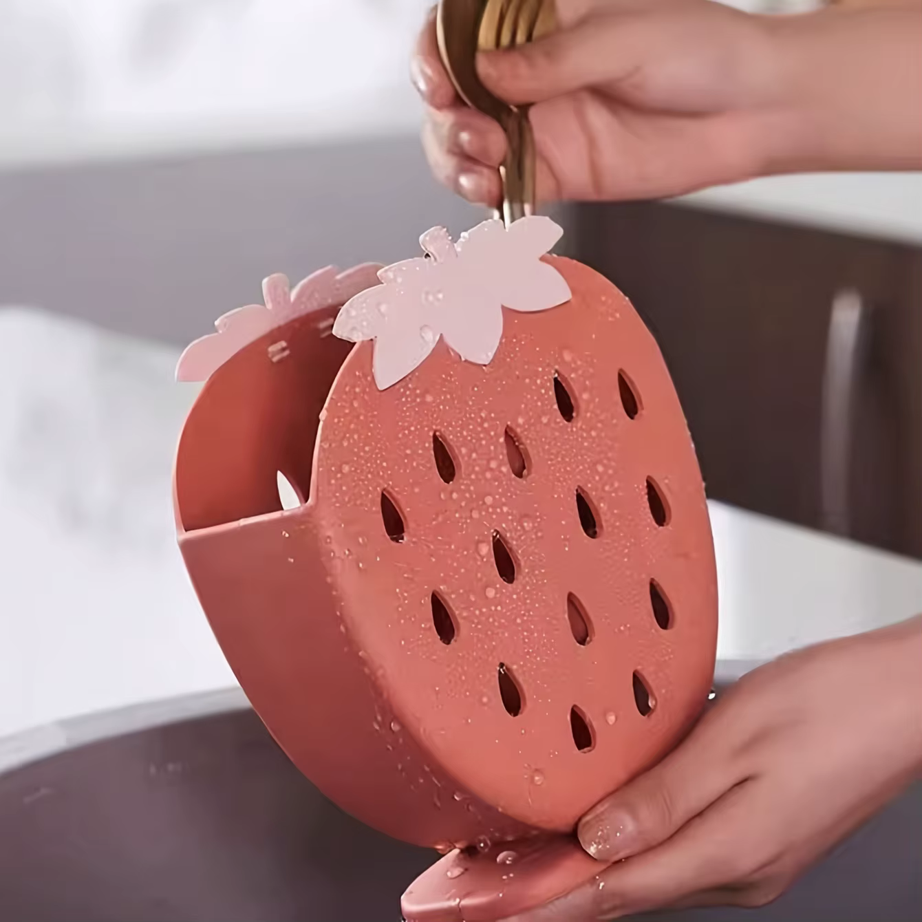 Porte-ustensiles de cuisine en forme de fraise