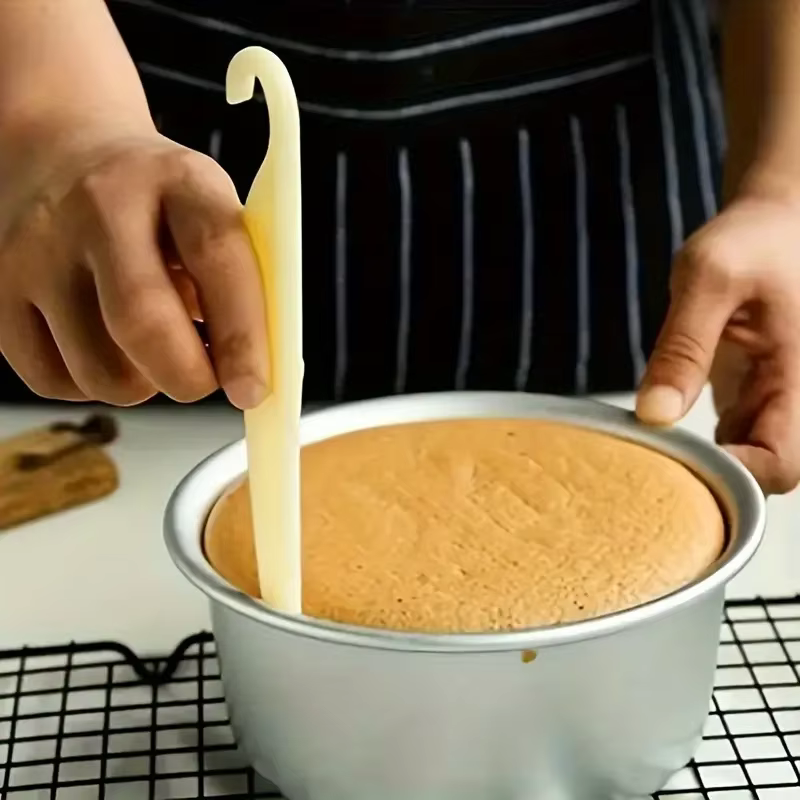 Grattoir professionnel pour éplucher les gâteaux, élimine le moule sans endommager l'outil de moule de cuisson pour éplucher les gâteaux, adapté à l'utilisation dans les magasins de gâteaux