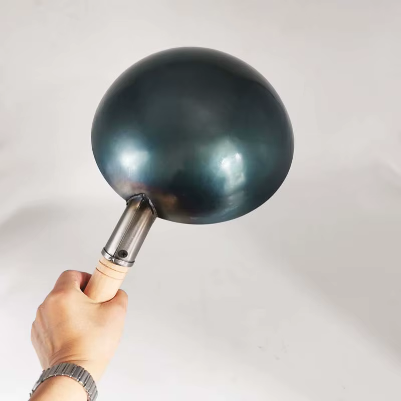 Wok en fer forgé à la main de 22cm