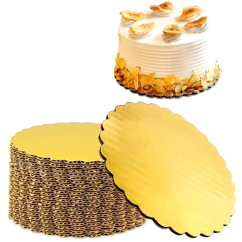 5 planches à gâteaux avec anneaux à gâteau dorés