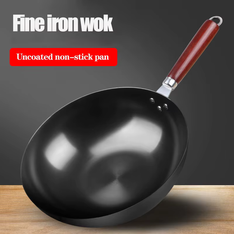 Wok en fer antiadhésif fait à la main
